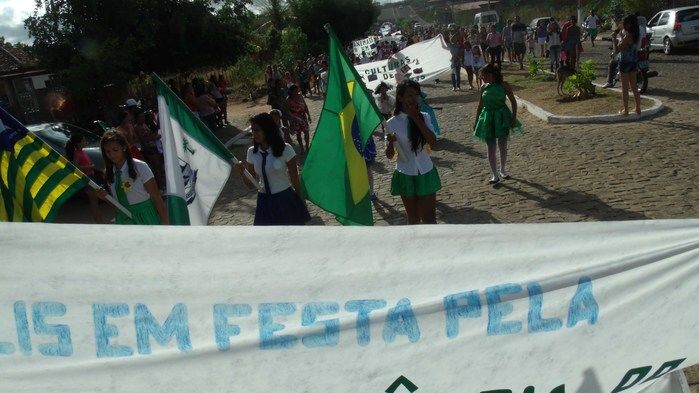 Público prestigia Desfile Cívico de 7 de setembro em Francinópolis - Imagem 10
