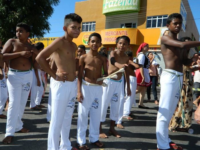 Desfile cívico temático se consolida em Pedro II - Imagem 4