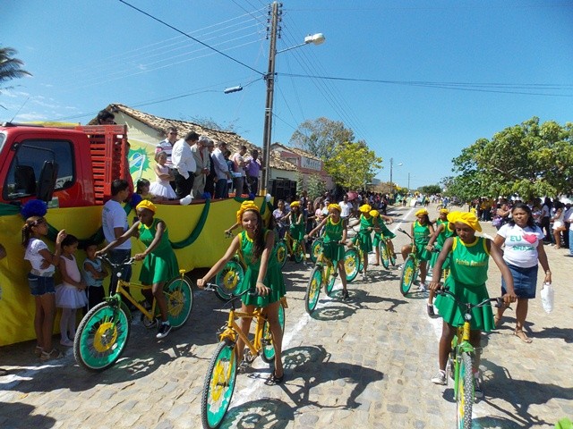 Prefeitura realiza tradicional desfile cívico em homenagem a Independência do Brasil - Imagem 59