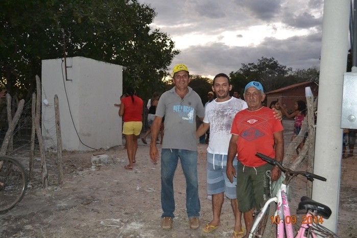 Prefeito Zé Resende entrega poço do bairro Parazinho a comunidade  - Imagem 2
