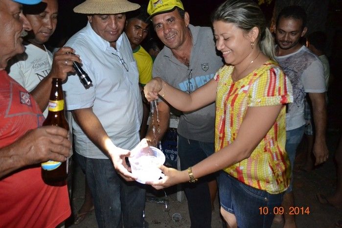 Prefeito Zé Resende entrega poço do bairro Parazinho a comunidade  - Imagem 26