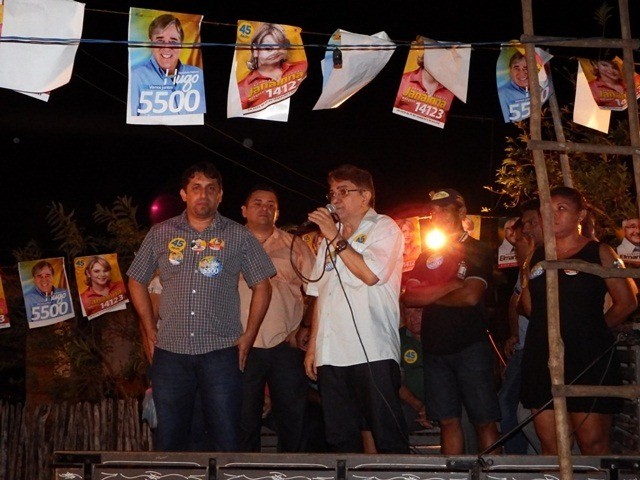 Ex-prefeito de Esperantina Lourival Bezerra participa de reunião politica no Canto da Palmeira - Imagem 15