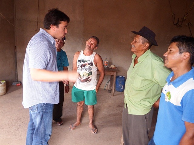 Candidato a Deputado Mardem Menezes realizou reunião politica em Esperantina - Imagem 9