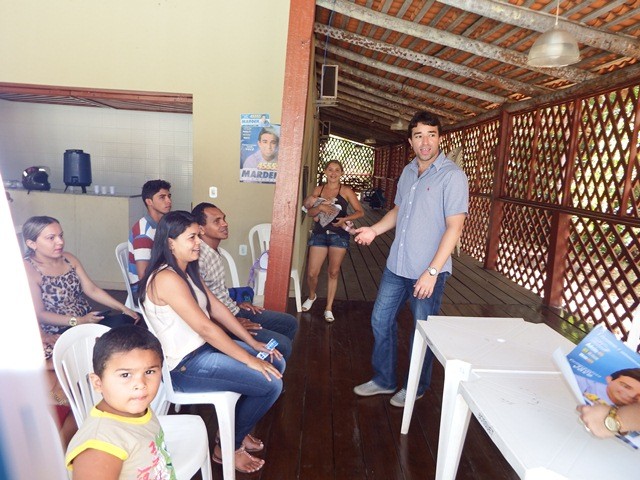 Candidato a Deputado Mardem Menezes realizou reunião politica em Esperantina - Imagem 14