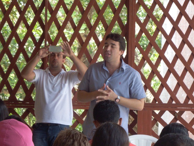 Candidato a Deputado Mardem Menezes realizou reunião politica em Esperantina - Imagem 16