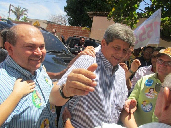 Prefeito Reginaldo recepciona o governador Zé Filho e demais aliados em uma visita a São Félix - Imagem 10