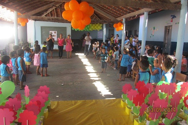 Festa dos 35 Anos da Creche Pequeno Polegar - Imagem 9