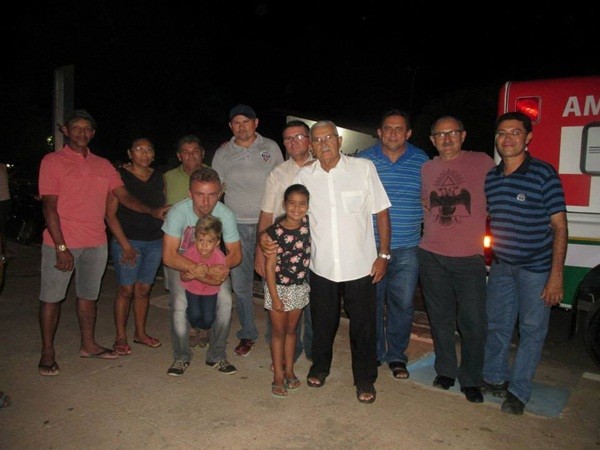 Prefeito Reginaldo recebe nova ambulância para São Félix do Piauí - Imagem 3