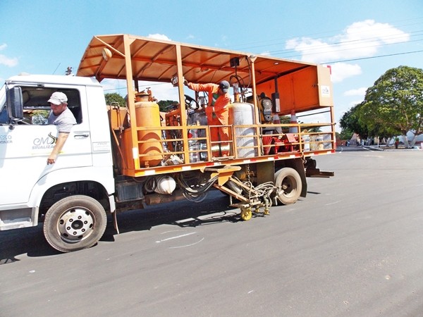 Secretaria de obras inicia sinalização da pavimentação do bairro trizidela - Imagem 17