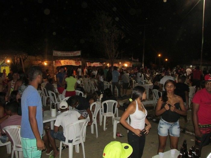 Trio Elétrico Nem Motos faz encerramento dos festejos  no bairro Vila em Agricolândia - Imagem 20