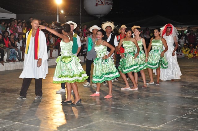 Terceira noite de festejos juninos teve encerramento do II Concurso de Quadrilhas Juninas - Imagem 32