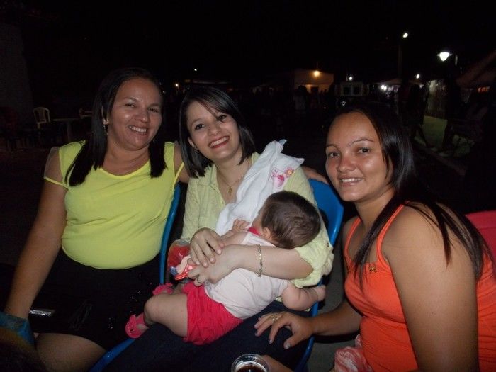 Registros fotográficos logo após a novena no espaço da Barraca Paroquial  e da Praça Acelino Rezende - Imagem 31