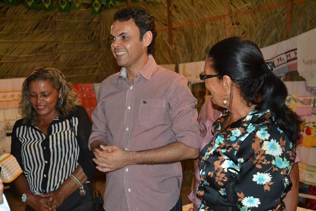 Prefeitura promove artesanato sanjoanense nos festejos juninos - Imagem 17