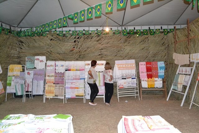 Prefeitura promove artesanato sanjoanense nos festejos juninos - Imagem 6