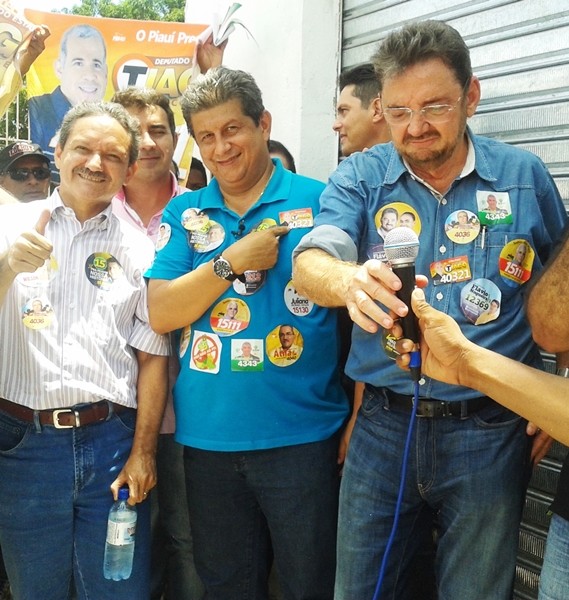 Prefeito Antônio Parambú segue em comitiva com o governador do estado - Imagem 7