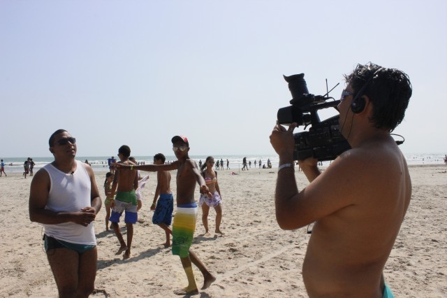 Prefeita leva jovens e  pessoas da terceira idade para o litoral piauiense - Imagem 80