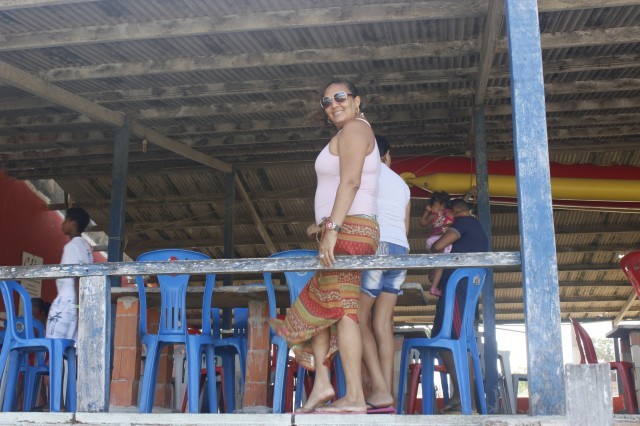 Prefeita leva jovens e  pessoas da terceira idade para o litoral piauiense - Imagem 157