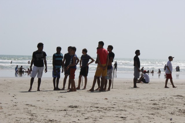 Prefeita leva jovens e  pessoas da terceira idade para o litoral piauiense - Imagem 86