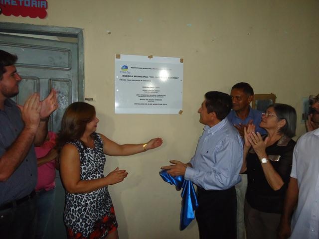 Prefeito Dr.Zé Maria Inaugurou a Escola Dr.Antônio Santos - Imagem 79