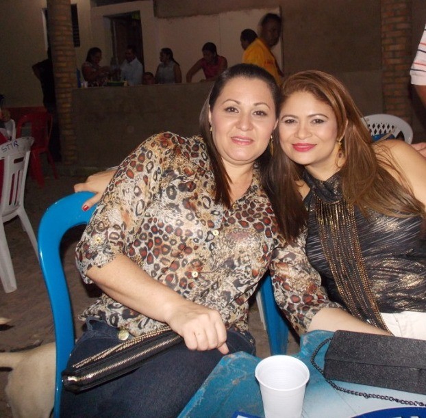 Registros  fotográficos do movimento após a celebração da 5ª noite dos festejos do Sagrado Coração Coração de Jesus  - Imagem 45