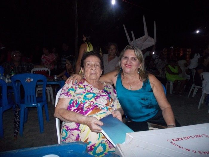 Registros  fotográficos do movimento após a celebração da 5ª noite dos festejos do Sagrado Coração Coração de Jesus  - Imagem 15