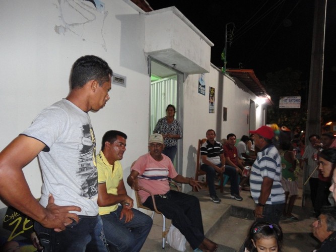 Tintin, Zé Santana e Osmar Júnior em caminhada e comício - Imagem 3