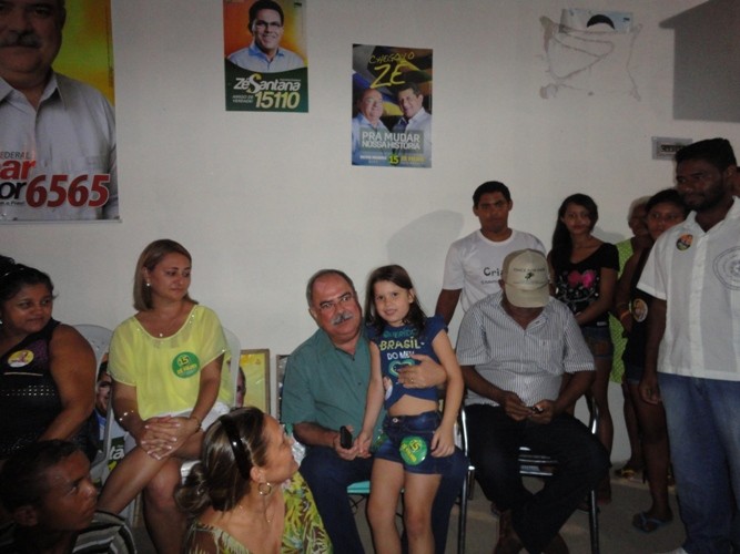 Tintin, Zé Santana e Osmar Júnior em caminhada e comício - Imagem 10