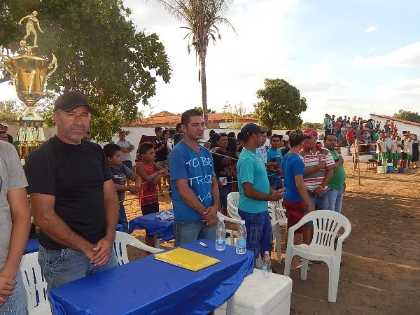 Torcedor atendeu o chamado e compareceu em massa no Estádio Barbosão - Imagem 1