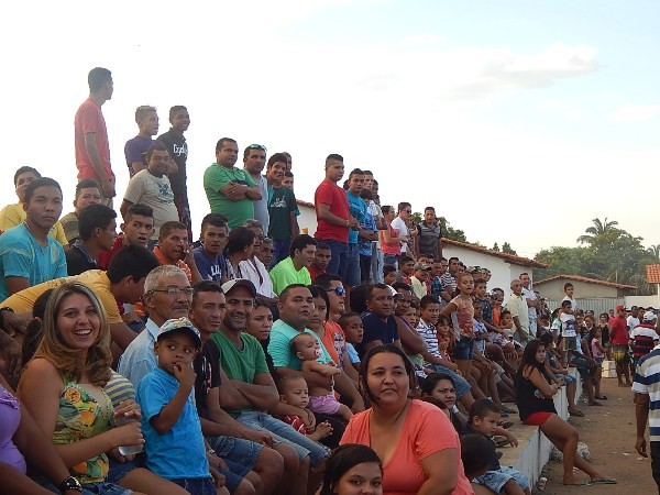 Torcedor atendeu o chamado e compareceu em massa no Estádio Barbosão - Imagem 7