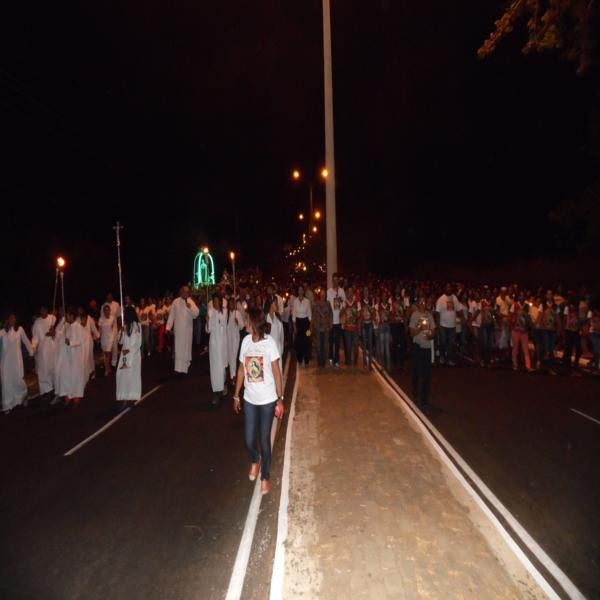 Procissão de abertura dos festejos de Santa Teresinha supera todas as expectativas   - Imagem 9
