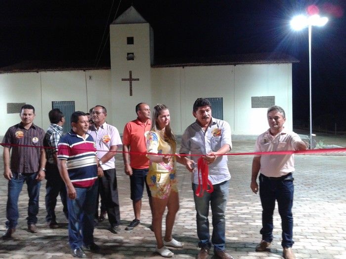 Prefeitura inaugura construção da Praça da Igreja na localidade Água Branca - Imagem 5