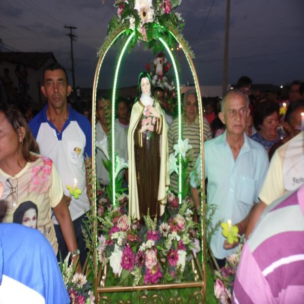 Procissão de abertura dos festejos de Santa Teresinha supera todas as expectativas   - Imagem 2