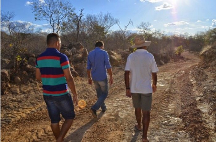 Fazendo História: Prefeitura de Juazeiro constrói estradas vicinais em locais pela primeira vez - Imagem 2