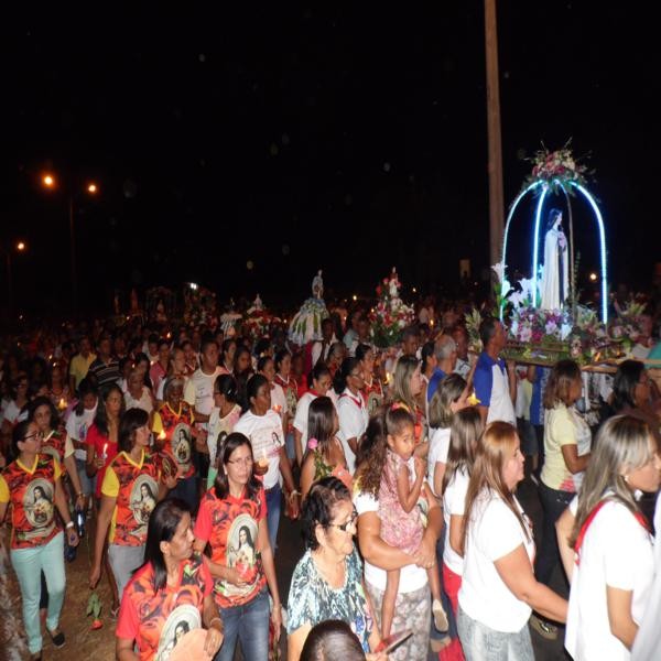 Procissão de abertura dos festejos de Santa Teresinha supera todas as expectativas   - Imagem 8