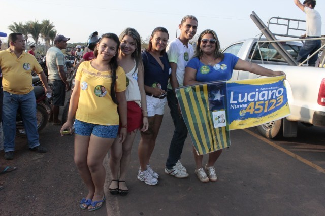  Prefeita Salete Rego recepciona  Zé filho em sua residência - Imagem 22