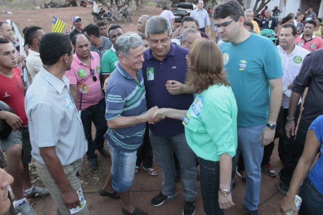  Prefeita Salete Rego recepciona  Zé filho em sua residência - Imagem 37
