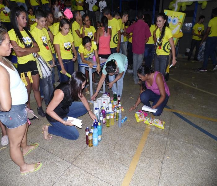Gincana Escolar promovida pelo CEEP - Benedito Portela Leal agita noite de domingo - Imagem 27