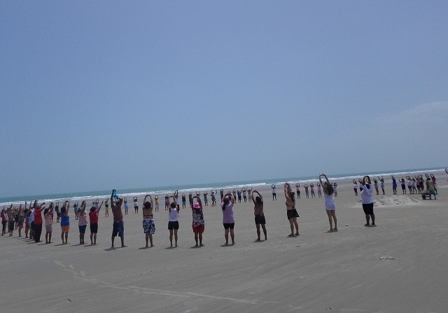 Prefeitura de Buriti dos Lopes realiza mais um passeio com idosos ao litoral - Imagem 3