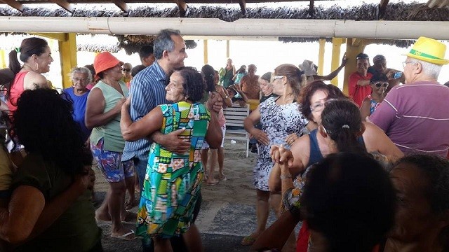 Prefeitura de Buriti dos Lopes realiza mais um passeio com idosos ao litoral - Imagem 10