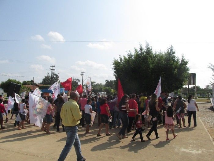Candidato a Governador: Wellington Dias Faz Caminhada em Agricolândia  - Imagem 34