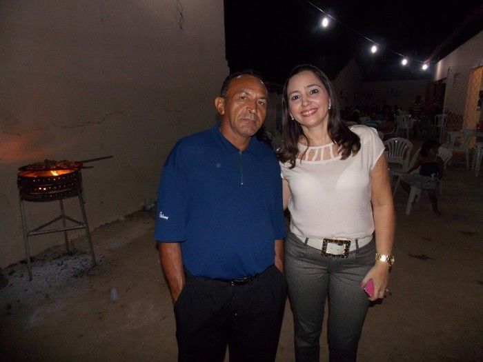 Primeira dama Lindyane Batista e amigos realizam festa surpresa ao prefeito Moisés Barbosa  - Imagem 101