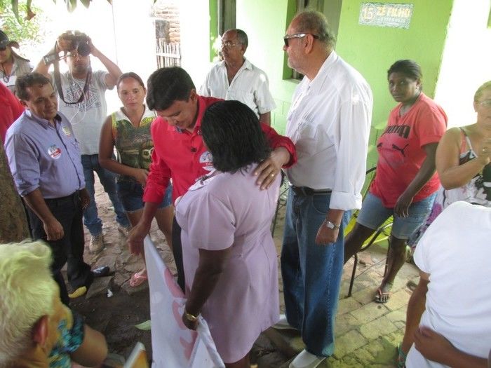 Candidato a Governador: Wellington Dias Faz Caminhada em Agricolândia  - Imagem 24