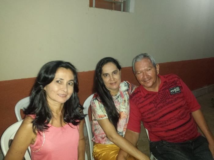 Primeira dama Lindyane Batista e amigos realizam festa surpresa ao prefeito Moisés Barbosa - Imagem 2