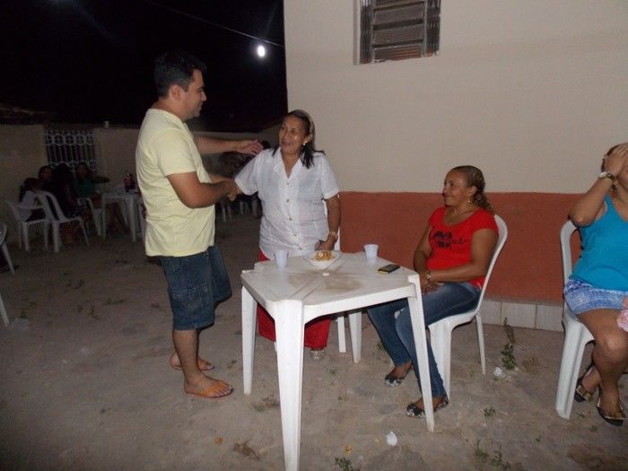 Primeira dama Lindyane Batista e amigos realizam festa surpresa ao prefeito Moisés Barbosa  - Imagem 61