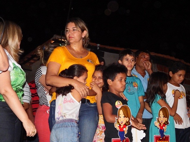 Candidata Janainna Marques participou de reunião politica no Bairro Rural em Esperantina - Imagem 12