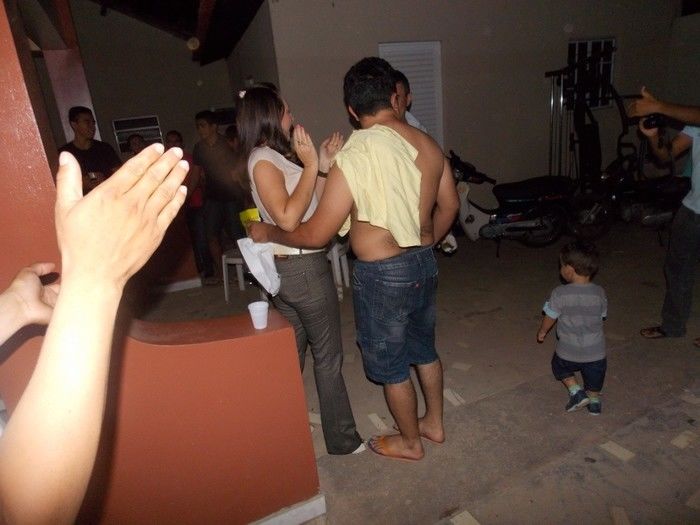 Primeira dama Lindyane Batista e amigos realizam festa surpresa ao prefeito Moisés Barbosa  - Imagem 31