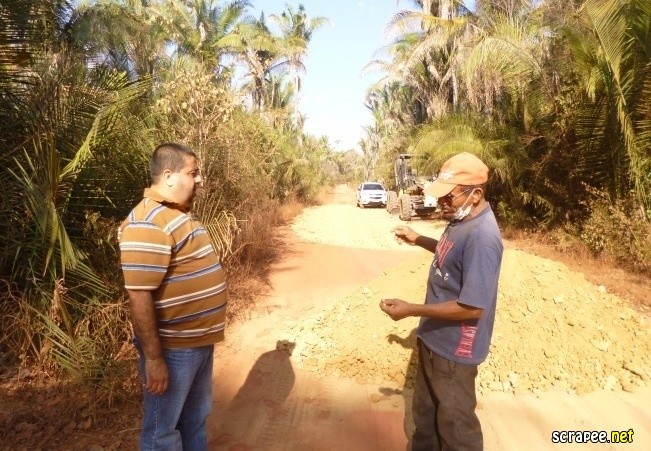 PREFEITO ANTONIO NETO FAZ MELHORIAS NA ESTRADA QUE LIGA COMUNIDADE A SEDE - Imagem 3