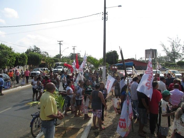 Candidato a Governador: Wellington Dias Faz Caminhada em Agricolândia  - Imagem 32