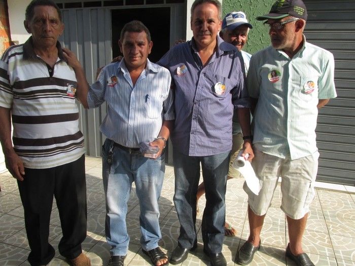 Candidato a Governador: Wellington Dias Faz Caminhada em Agricolândia  - Imagem 8