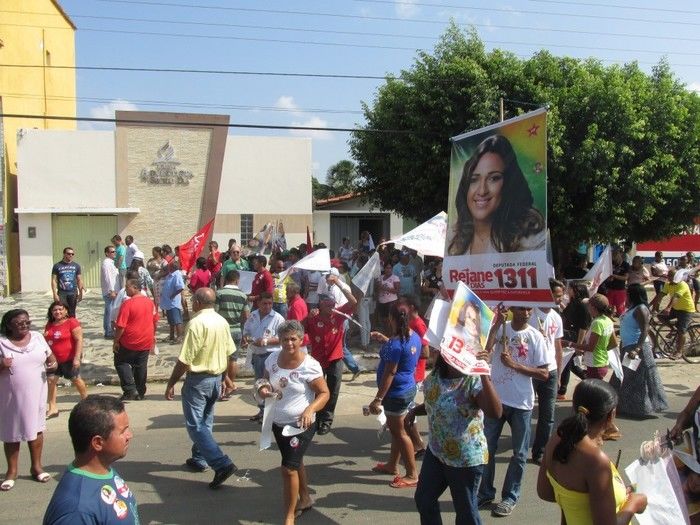 Candidato a Governador: Wellington Dias Faz Caminhada em Agricolândia  - Imagem 60